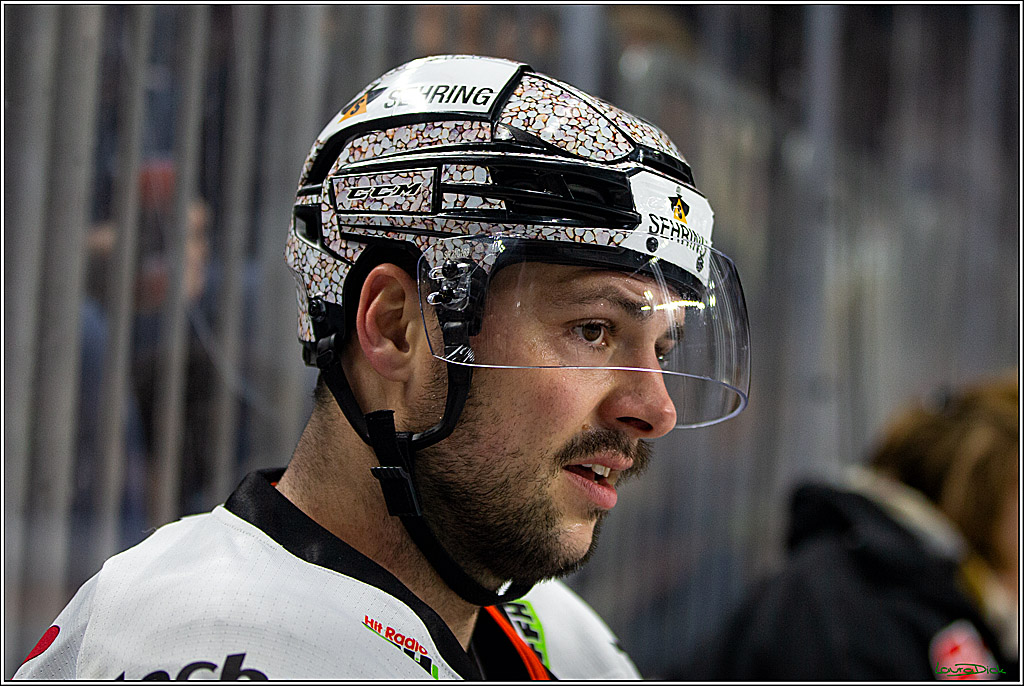PENNY DEL; Koelner Haie- Loewen Frankfurt; Koeln, 01.12.2022